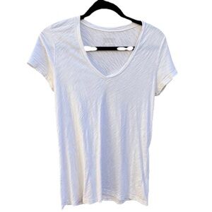Patagonia Classic White V-Neck T-Shirt Organic Cotton Women's Top Size Medium M